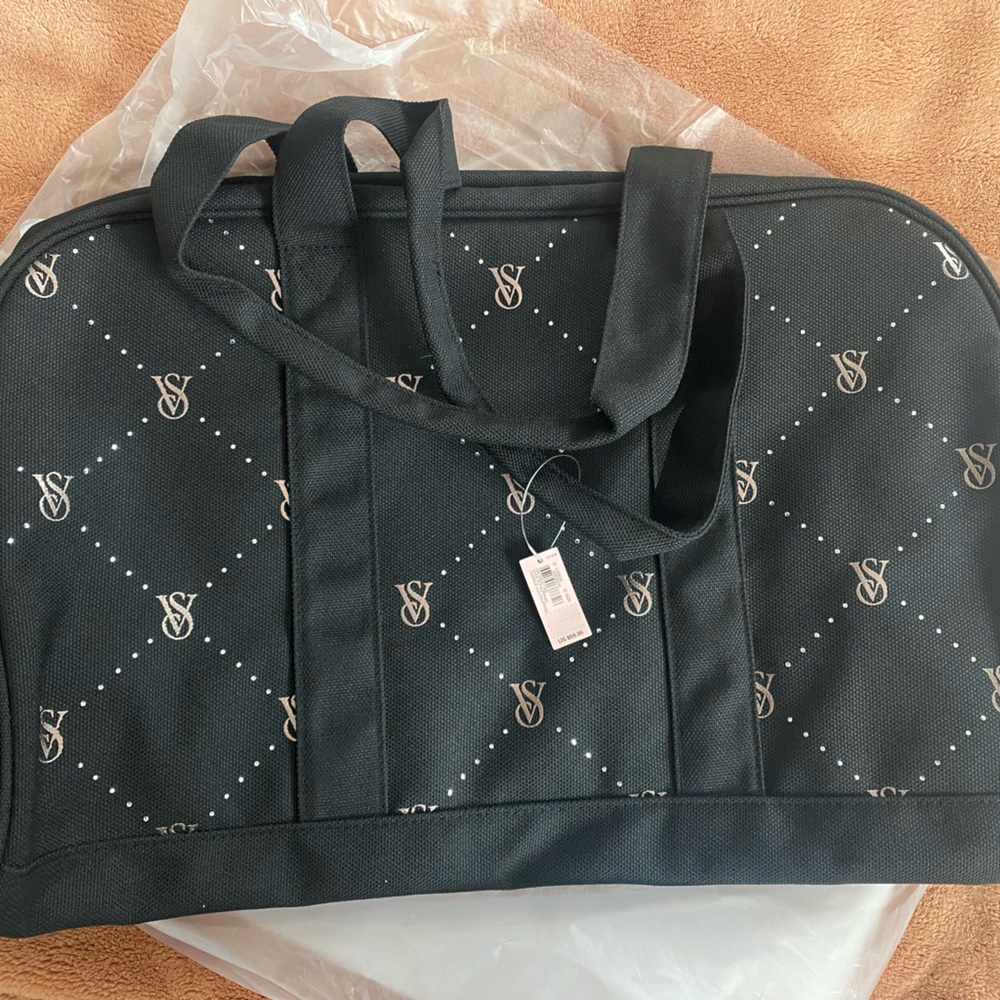 Victoria’s Secret Logo Tote Bag (2024 Holiday Exclusive)